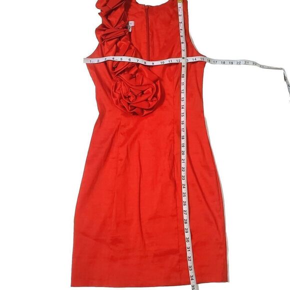 VTG CACHE Rosette Cocktail Dress Size 6 Red Stretchy 3D V-Neck Sleeveless Womens - Picture 7 of 11
